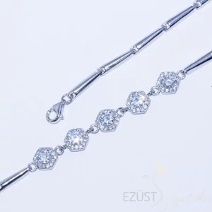 Fénylő Köves Karkötő