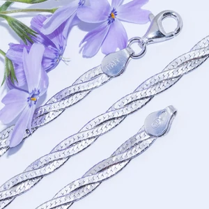 fonott ezüst karkötő