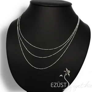 Díszes Háromsoros Kígyólánc Nyakék