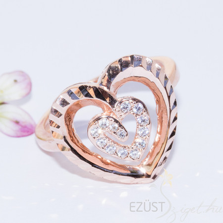 Csiszolt Szív Gyűrű Rose Gold Színben