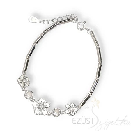 Tündöklő Ezüst Virág Karlánc