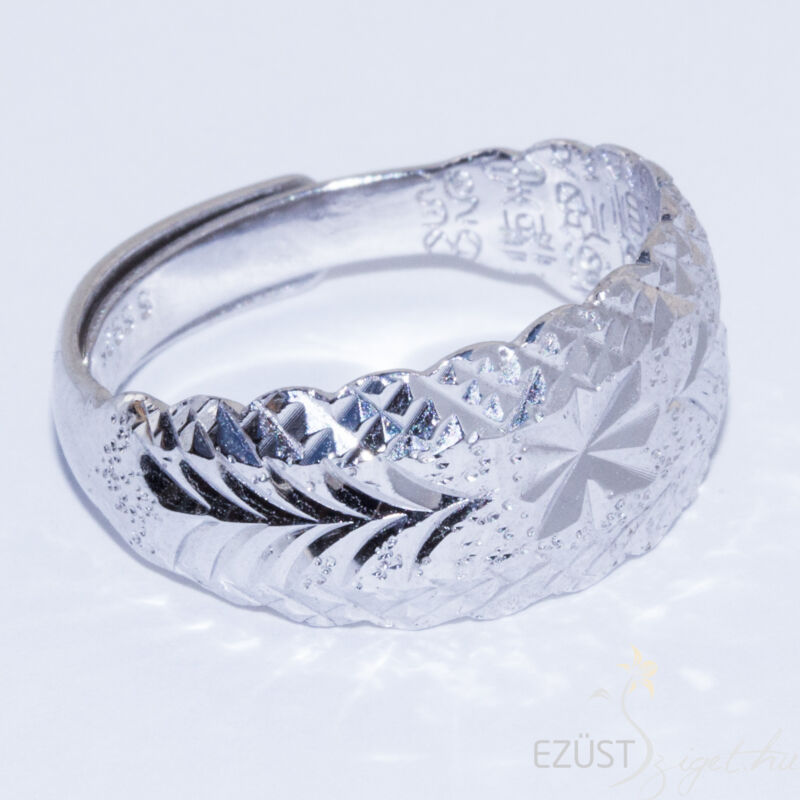 csiszolt ezüst gyűrű